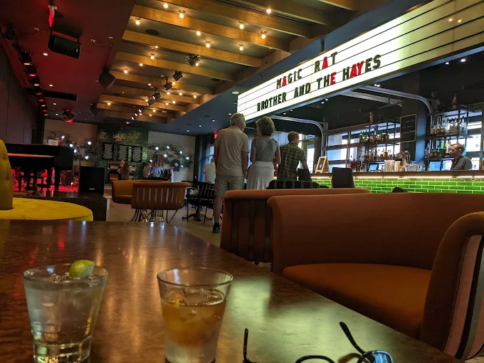 💸 Winter Fun That Won’t Drain Your Wallet