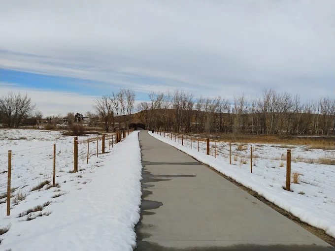Winter Hikes In & Near Longmont